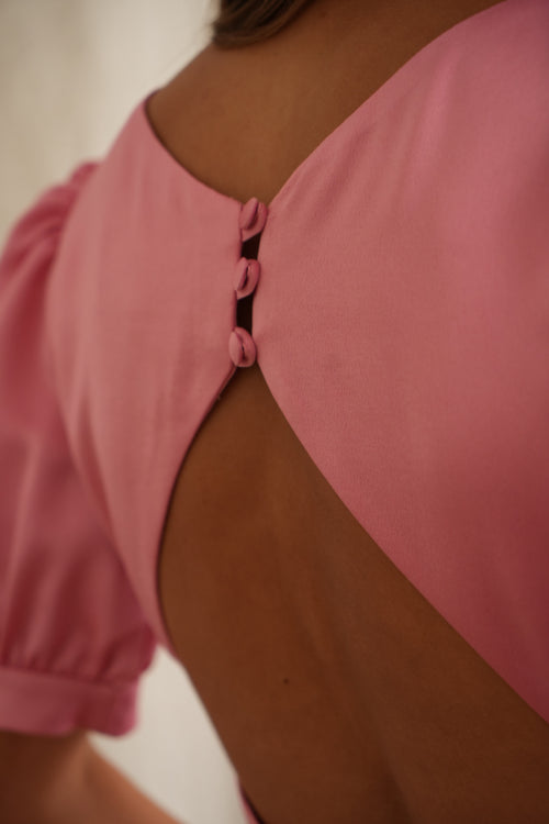 Robe Nicole satin rose
